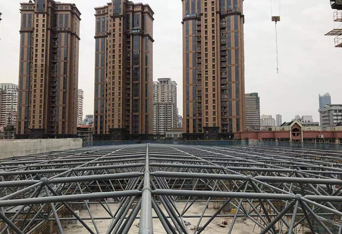 江苏螺栓球网架结构